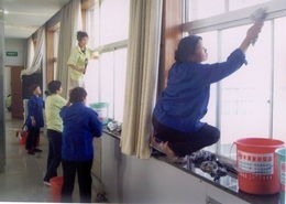 秦淮區大明路卡子門附近保潔公司新裝修開荒保潔日常打掃擦玻璃